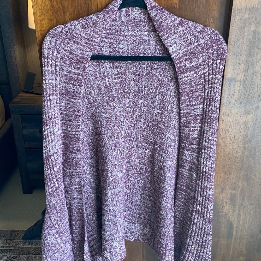 Barefoot dreams sweater wrap with pockets